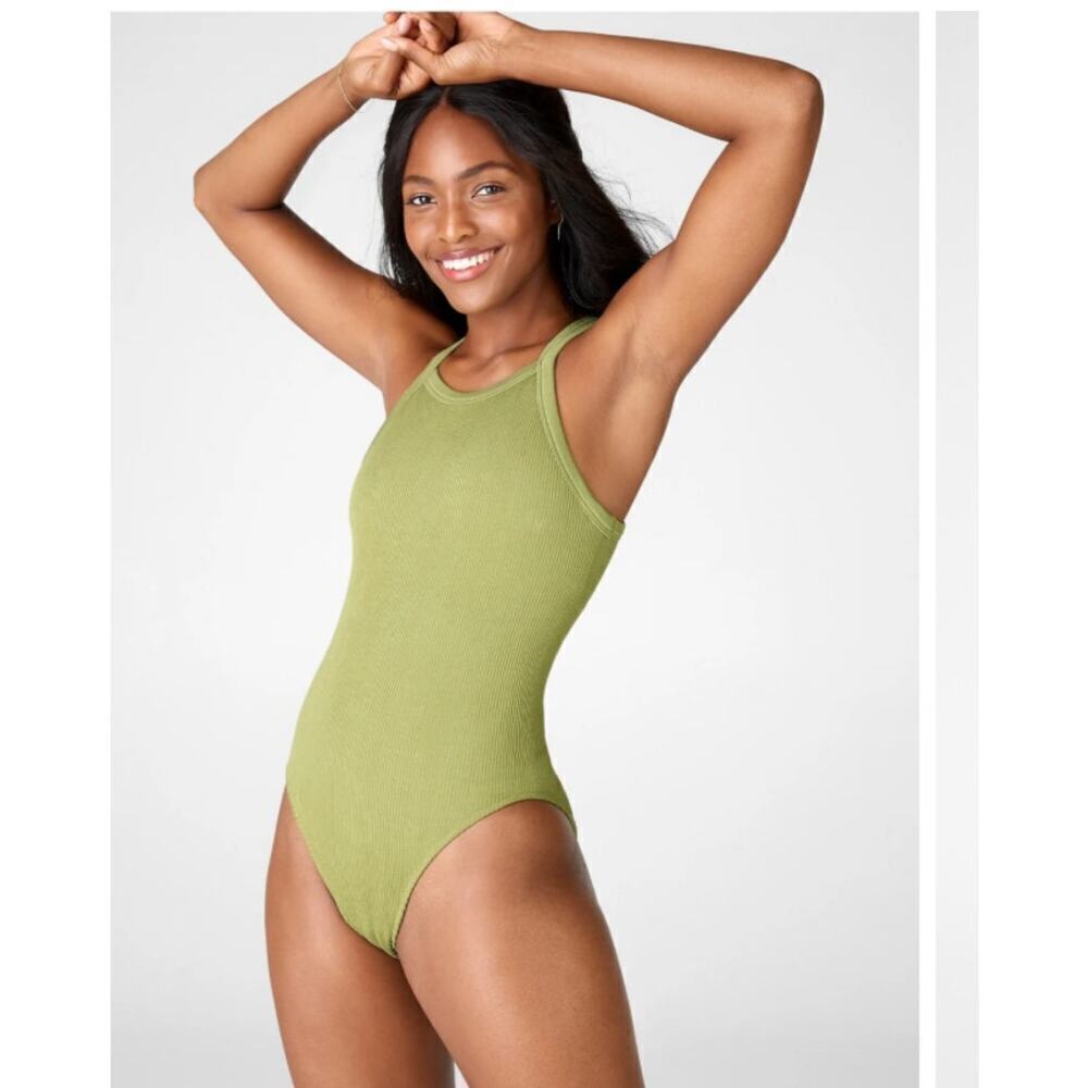 NWOT Fabletics Dawn Seamless Bodysuit Green Size Medium
